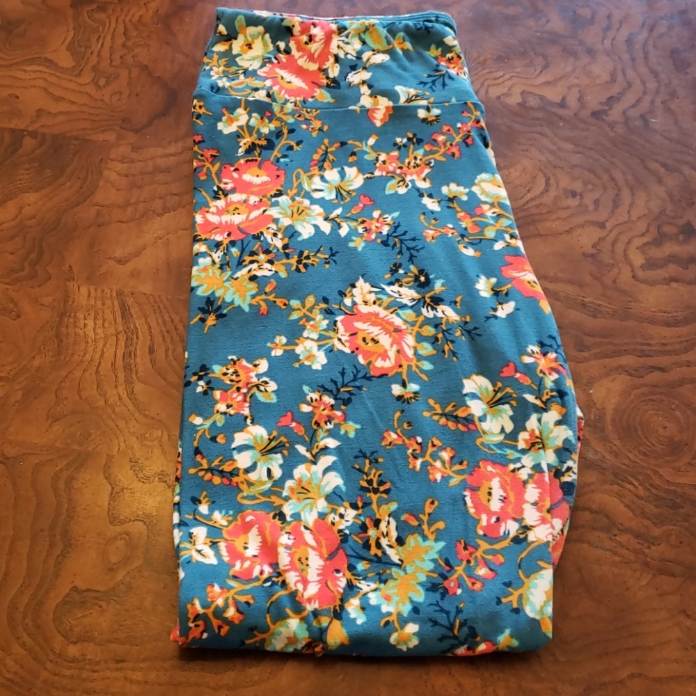 Lularoe floral design leggings